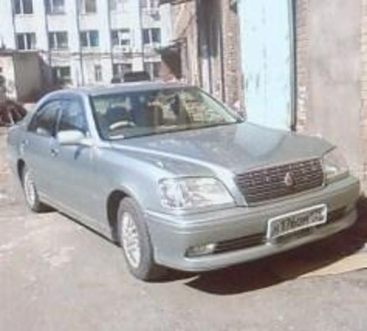 2002 Toyota Crown