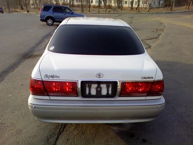 2002 Toyota Crown