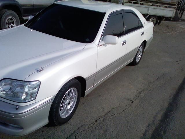 2002 Toyota Crown