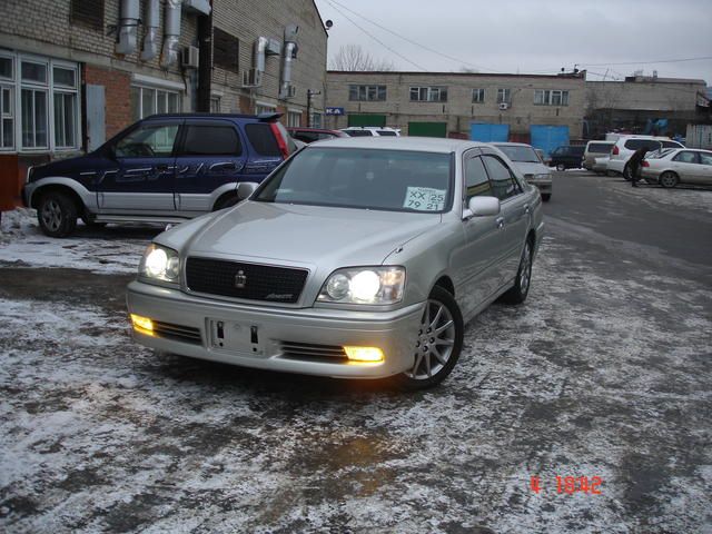 2002 Toyota Crown