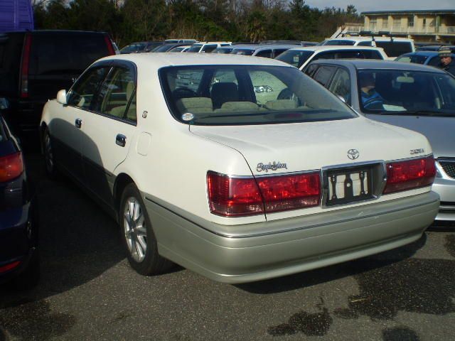 2002 Toyota Crown