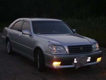 2002 Toyota Crown