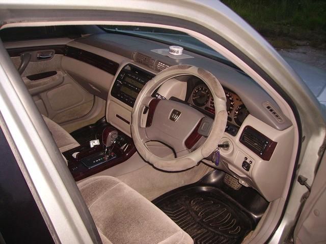 2002 Toyota Crown