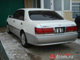 2002 Toyota Crown Images