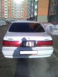 2002 Toyota Crown Pictures