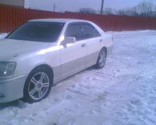 2002 Toyota Crown Images