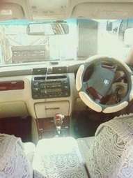 2002 Toyota Crown Pictures