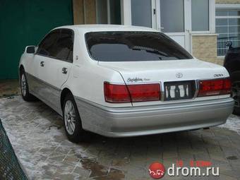 2002 Toyota Crown Pictures