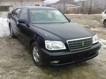 2002 Toyota Crown Pics