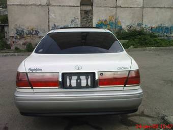 2002 Toyota Crown Pictures