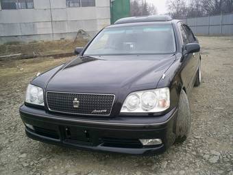 2002 Toyota Crown Pictures