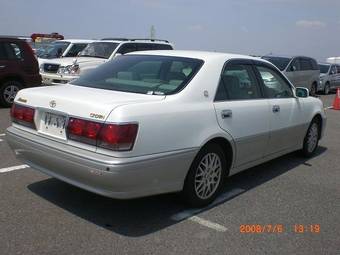 2002 Toyota Crown Images