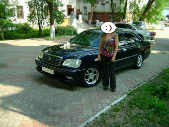 2002 Toyota Crown Pictures