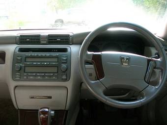 2002 Toyota Crown For Sale