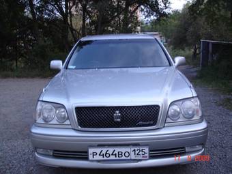 2002 Toyota Crown Pictures