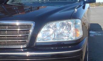 2002 Toyota Crown Pics
