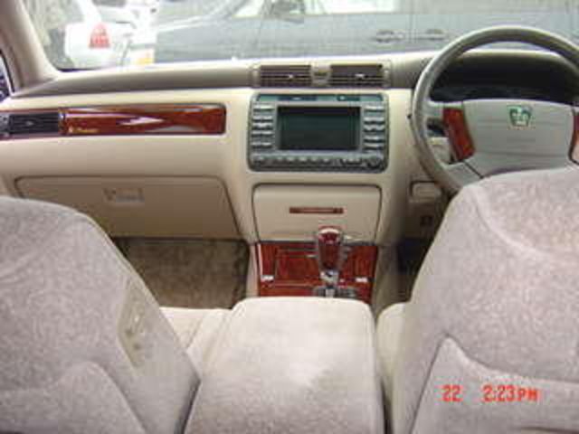 2003 Toyota Crown