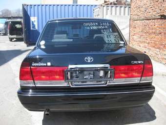 2003 Toyota Crown Pictures