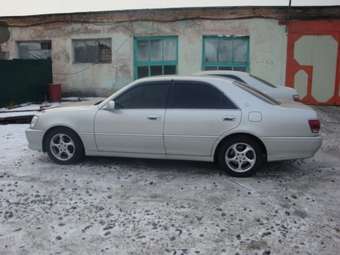 2003 Toyota Crown Pictures