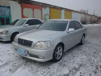 2003 Toyota Crown Photos