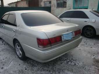 2003 Toyota Crown Photos