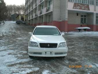 2003 Toyota Crown Photos
