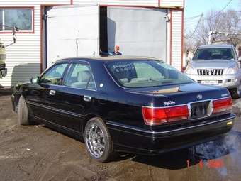 2003 Toyota Crown Pictures