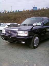 2003 Toyota Crown Pictures