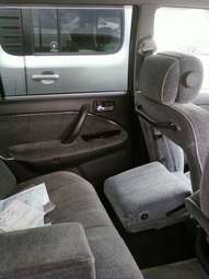 2003 Toyota Crown Photos