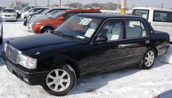 2003 Toyota Crown Pictures