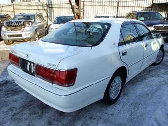 2003 Toyota Crown Pictures