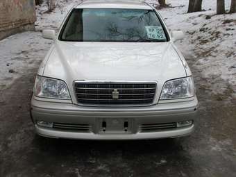 2003 Toyota Crown Pictures