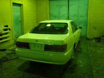 2003 Toyota Crown Photos