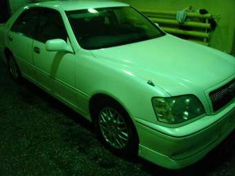 2003 Toyota Crown Wallpapers