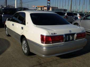 2003 Toyota Crown Pictures