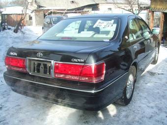 2003 Toyota Crown Photos