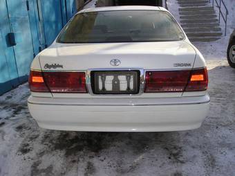 2003 Toyota Crown Images
