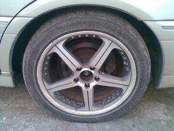 2003 Toyota Crown Photos