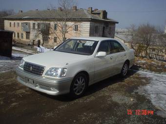 2003 Toyota Crown Pictures