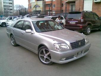 2003 Toyota Crown Pictures