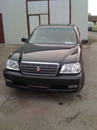 2003 Toyota Crown Wallpapers