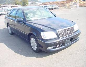 2003 Toyota Crown Photos