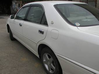 2003 Toyota Crown Images