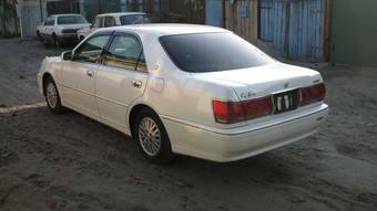 2003 Toyota Crown Photos