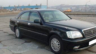 2003 Toyota Crown Pictures