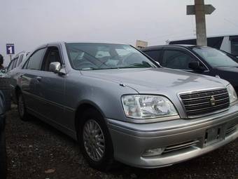 2003 Toyota Crown Images