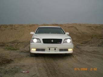 2003 Toyota Crown Pictures