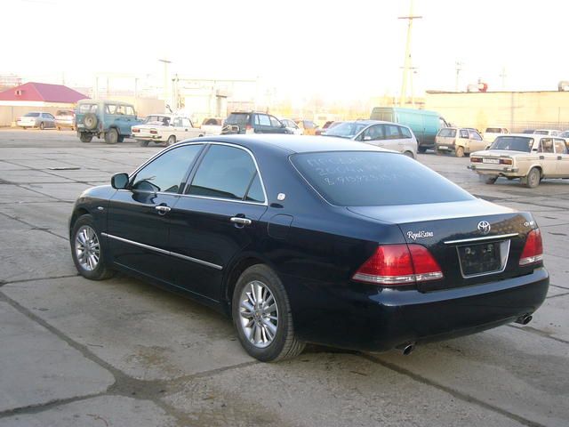 2004 Toyota Crown