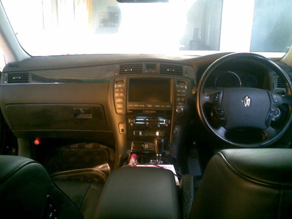 2004 Toyota Crown