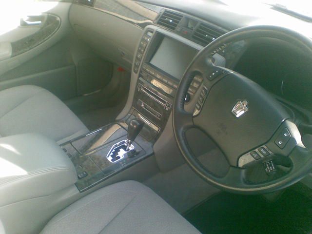 2004 Toyota Crown